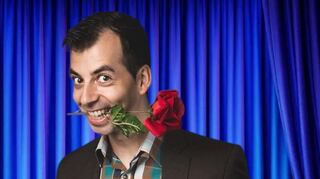 Comedian Luca Brosius tritt im Wettbewerb um den 1. Heddesheimer Comedy Preis an.