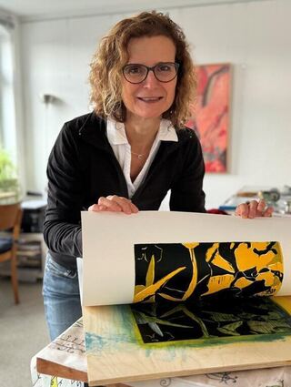 Nicole Bellaire zeigt als Gastkünstlerin aus Landau zum Finale der Druckerwochenenden ihre Leidenschaft zum Druck und zur Natur.
