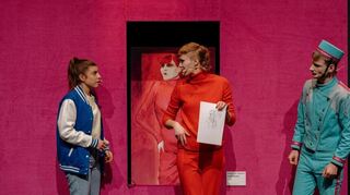 Gar nicht so leicht zu verstehen - sowohl die Kunst als auch die eigenen Gefühle. Das Junge Ensemble Stuttgart zeigt das Musical "Shame".