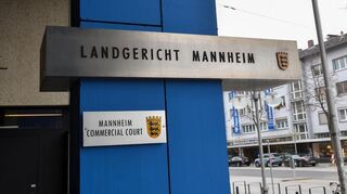 Um falsche Polizisten geht es in einem Prozess vor dem Mannheimer Landgericht.