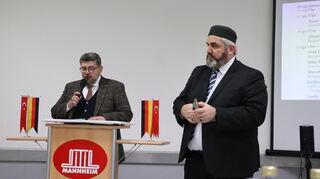 Mit Gästen aus dem Gemeindeleben und der Lokalpolitik feierte die Yavuz-Sultan-Selim-Moschee ihr 30-jähriges Bestehen.