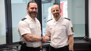 Peter Öchsler (links) mit Nachfolger Timon Kuntz (rechts).