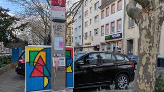 Ein Relikt aus einer Zeit vor den Smartphones: In D6 steht immer noch eine Telefonzelle. Aber warum gibt es sie noch?