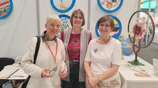 Die Omas for Future (v.l.): Heike Schroeter, Ellen Leytz und Gabi Eisner-Just.