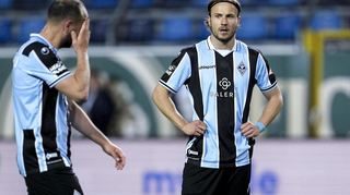 Auch Rico Benatelli (li.) und Felix Lohkemper war der Frust nach dem 0:2 gegen Unterhaching anzusehen.