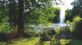 Der Weiher im Herzogenriedpark. Ab 14. April wird dort der Eintritt teurer.