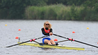 Die 21-jährige Paula Lutz ist Mitglied im Nationalteam und aktuelle Top-Fahrerin des Mannheimer Ruder-Clubs.