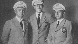 Die Olympiasieger von Berlin 1936: v.l. Trainer Heinrich Erb, Willi Eichhorn, Hugo Strauß