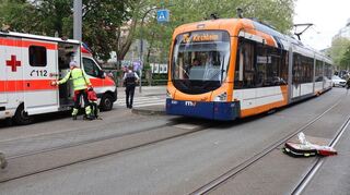 An der Haltestelle Campus Bergheim in Heidelberg kam es Mittwochnachmittag zu einem Unfall.