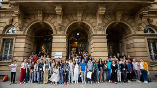 49 junge Musiktalente der EYOA treten am 19. April im OPAL auf.