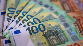 Für eine Ersparnis von wenigen Euro nehmen Konsumenten schon mal einen längeren Anfahrtsweg zum Händler in Kauf.