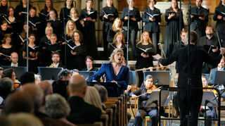 Vox Quadrata mit Dirigent Tristan Meister und Johanna Beier (Sopran) in der Mannheimer Christuskirche.