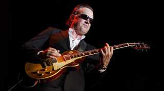 Joe Bonamassa, der Bluesrock-Gitarrist, Sänger und Songwriter aus den USA, ist für viele live eine Attraktion.