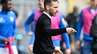 Für Mannheims Trainer Dominik Glawogger geht es beim Spiel gegen Dynamo Dresden um viel.