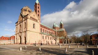 Im Schatten des Europäischen Kaiserdoms zu Speyer wurde in den Nachkriegsjahren vieles vertuscht, was mit sexuellem Missbrauch in Zusammenhang stand.