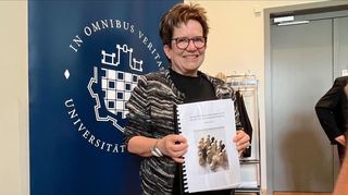 Sylvia Schraut präsentiert die erste Teilstudie zu sexuellem Missbrauch im Bistum Speyer seit 1946. Der zweite Teil ist für das Jahr 2027 angekündigt.
