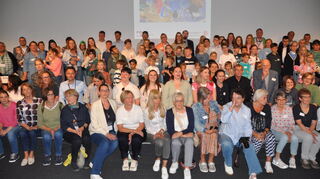 Gruppenfoto zur Erinnerung: Die komplette ECMO-Familie der Mannheimer Universitätsmedizin (UMM).