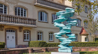 Tony Craggs "Runner" (2015).