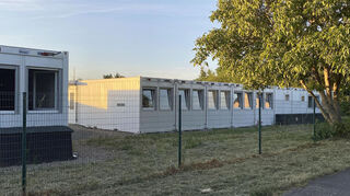 Viele der Plätze in der Containerunterkunft auf dem Goetheplatz sind belegt. Aber es gibt einen der Würfel, der komplett ungenutzt ist. Ihn wird die Gemeide an die Firma zurückgeben.