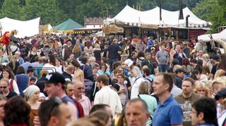 Jedes Jahr kommen Tausende zum Wormser Mittelalter-Festival Spectaculum.