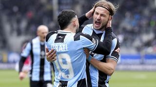 Winterneuzugang Arianit Ferati (li.) und Top-Scorer Felix Lohkemper gehörten zu den wenigen spielerischen Säulen in der Offensive.