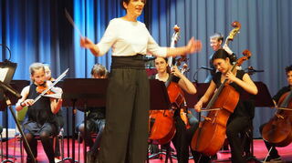 Das Orchester der Musikschule Viernheim stand– wie bereits in den Vorjahren – unter der Leitung von Ilona Schelter-Grooß.