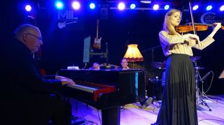 Dieter Kordes, Projektleiter und Pianist, hier mit Violonistin Chiara Metzner.
