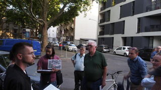 Eine Baulücke am Clignetplatz wird gerade als Parkfläche genutzt.