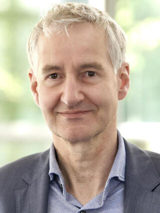 Lungenfacharzt Stefan Andreas sieht einen Einfluss der Tabaklobby auf die Wissenschaft.