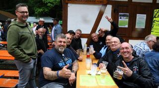 Die Herren vom Fanclub des SV Waldhof ließen es krachen.