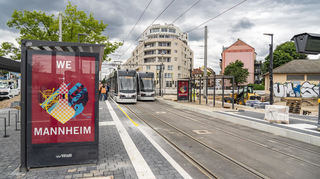 Die Haltestelle Karlsplatz / Rheinau Nord Ende Mai 2025.