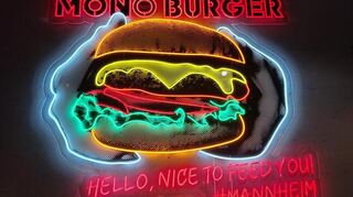 Klassisch amerikanisch wie die Wanddeko will der Mono Burger in Mannheim sein.