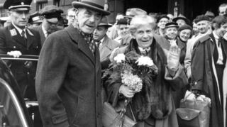 Wenige Wochen vor seinem Tod im August 1955 besuchten der weltweit geachtete Schriftsteller Thomas Mann und seine Frau Katia noch einmal Lübeck, die Geburtsstadt des Autors, wo er den Ehrenbürgerbrief entgegennahm.