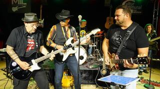 die Rockgitarristen von links Wolfgang „Wolle“ Sing, Helmut Wehe und Matthias Klöpsch