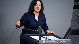 Gökay Akbulut sitzt seit 2017 für die Linke im Bundestag.