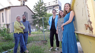 Mannheim. Franklin. Neu gegründeter Bürgerverein von Mannheim-Franklin vor der Benjamin-Franklin-Church: (von links) Andrea Sliwka, Daniel Hoever-Eckart, Sabrina Braun, Anja Russow-Hötting und Alexandra Jöst-Handlos.