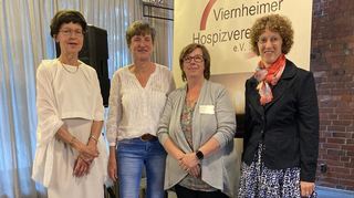 Rita Lamberth (2.v.l.) verstärkt als neue Koordinatorin das Team des Hospizvereins. Darüber sind die erste Vorsitzende Jutta Behrendt (v.l.), Koordinatorin Sabine Engelmann und zweite Vorsitzende Monika Schmied sehr froh.