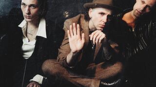 Ab sofort ist Drangsal kein Künstlername mehr, sondern ein Band-Trio mit (von links) Lukas Korn, Frontmann Max Gruber und Marvin Holley.