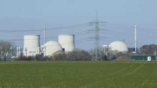 Das Kernkraftwerk Biblis wird aktuell zurückgebaut. Jetzt ist es zu einer kleinen Panne gekommen.