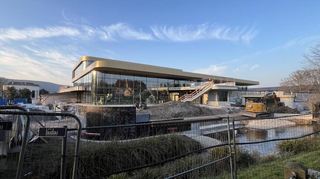 Die Dürkheim-Therme im März dieses Jahres. Inzwischen ist fast alles fertig. Der Probebetrieb soll in den kommenden Wochen beginnen.