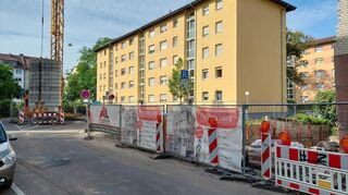 Die Baustelle am Ende der Meerlachstraße ruht seit Monaten.
