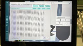 Horsts Arbeitsauftrag -zeichne eine Katze - übersetzt in Robotersprache.