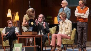 Das Deutsche Schauspielhaus Hamburg zu Gast in Mannheim (von links): Markus John, Ute Hannig, Yorck Dippe, Friedrich Paravicini, Clemens Sienknecht und Jan-Peter Kampwirth.