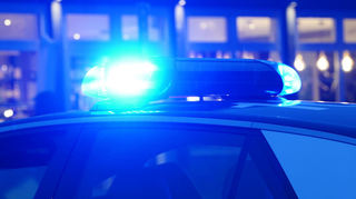 Nach dem großen Polizeieinsatz am Berliner Platz in Ludwigshafen am Mittwochnachmittag gibt es nun nähere Details. Drei Männer wurden verhaftet.