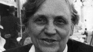 Die undatierte Aufnahme zeigt Marie Juchacz, Gründerin der Awo. Als erste Frau sprach die Sozialdemokratin am 19. Februar 1919 in der Weimarer Nationalversammlung. AdsD/Friedrich-Ebert-Stiftung/dpa