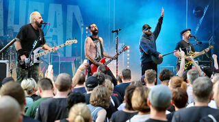 Auch sie wussten zu überzeugen: Zebrahead beim Auftritt im Weinheimer Schlosshof.