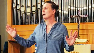 Heike Bänsch mit Soloprogramm in der Gustav-Adolf-Kirche