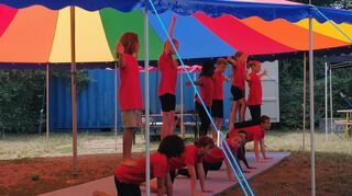 Der Kinderzirkus „Trolori“ in Aktion.