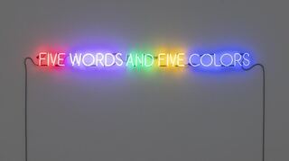 Das Werk „Five Words in Five Colors – A Description“ von Joseph Kosuth ist im Kunstmuseum Stuttgart zu sehen.