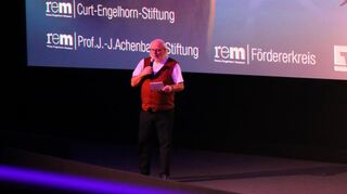 Wilfried Rosendahl, Generaldirektor der Reiss-Engelhorn-Museen, bei der Einleitung zum Film.